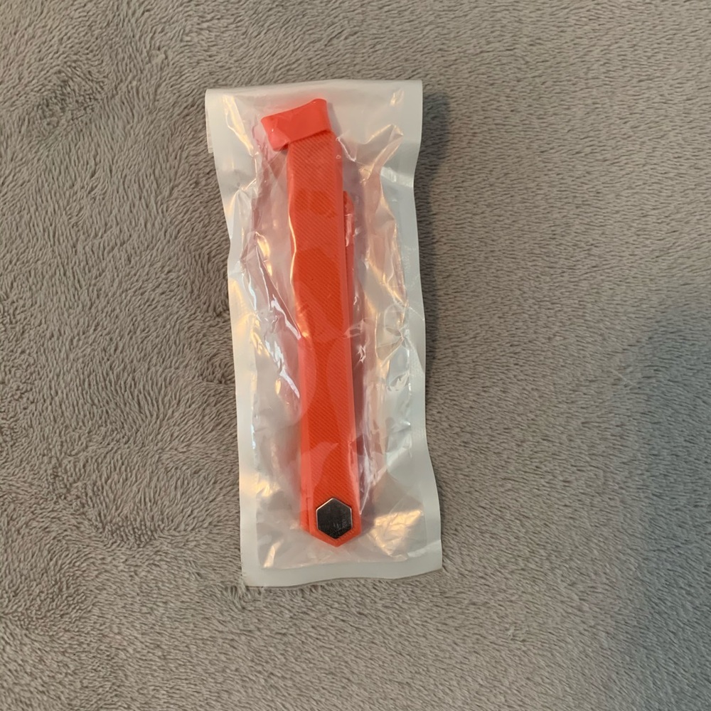 🗯5/$12! Fitbit Alta size larger band orange color